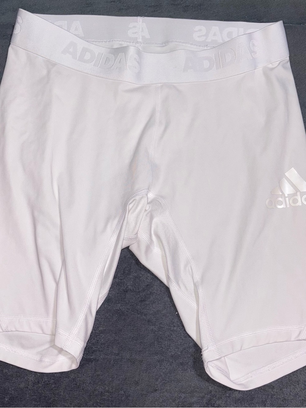 Men’s XL Adidas Alphaskin Compression Shorts